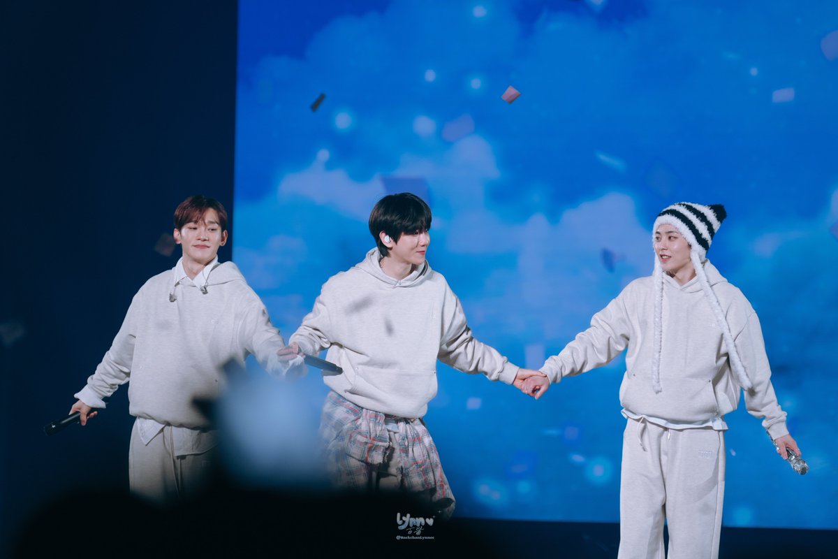 BBHE_'s tweet photo. WE STAND WITH CBX FOREVER ❤️✨ https://t.co/TjA3X02JbQ