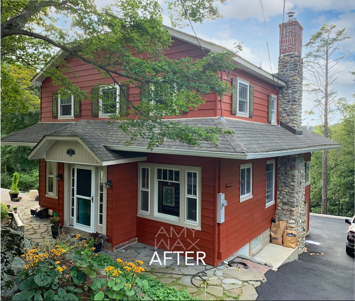 color911's tweet image. Showing what an amazing difference new #colors can make on your #home! #colorexpert #exterior #designer #amywaxcolorexpert