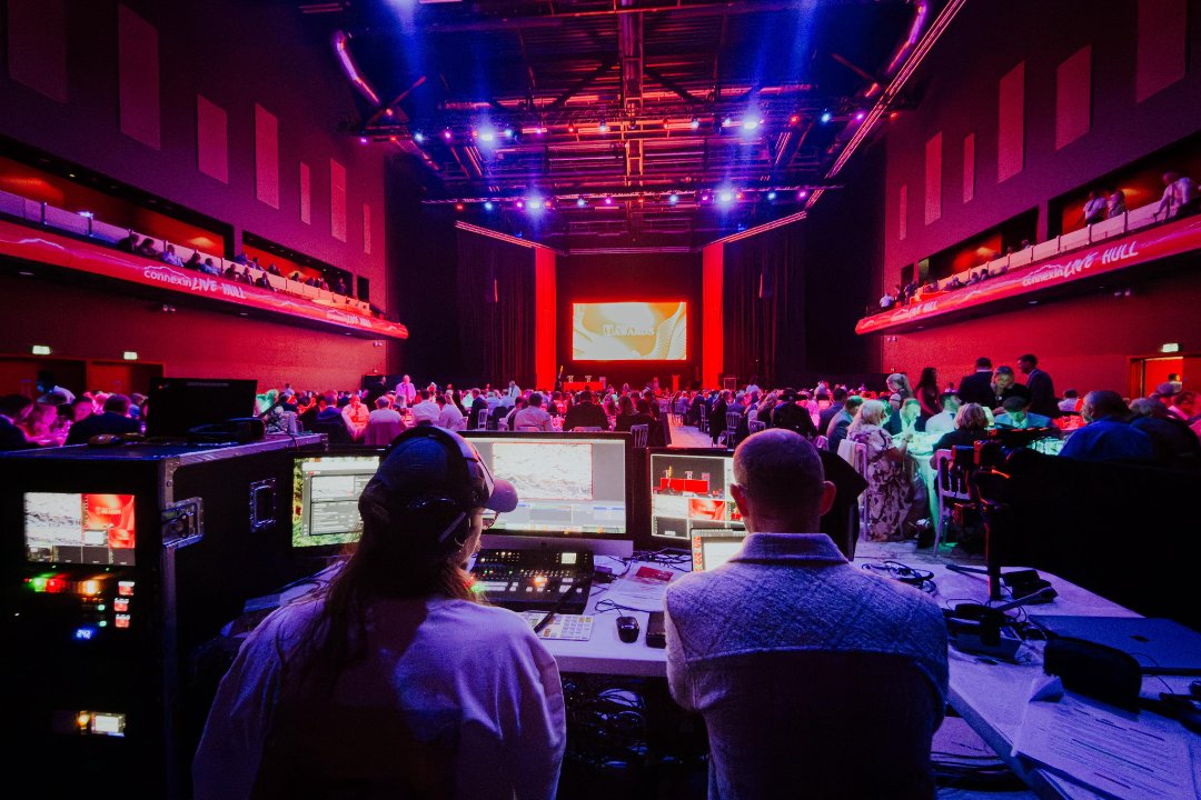 Eon Visual Media tweet media