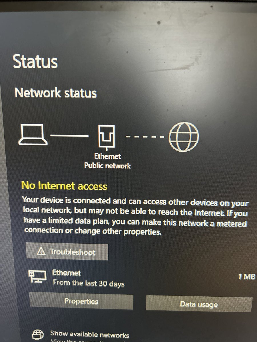 RelianaVT's tweet image. And now i cant even connect to my internet either im so done