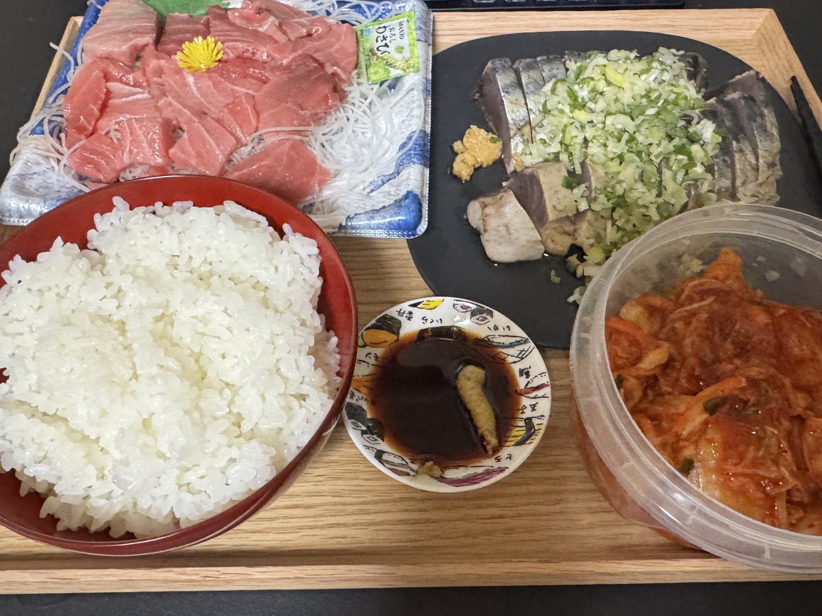 basyauma_com's tweet image. 36歳独身男性、天下御免のダブル刺身