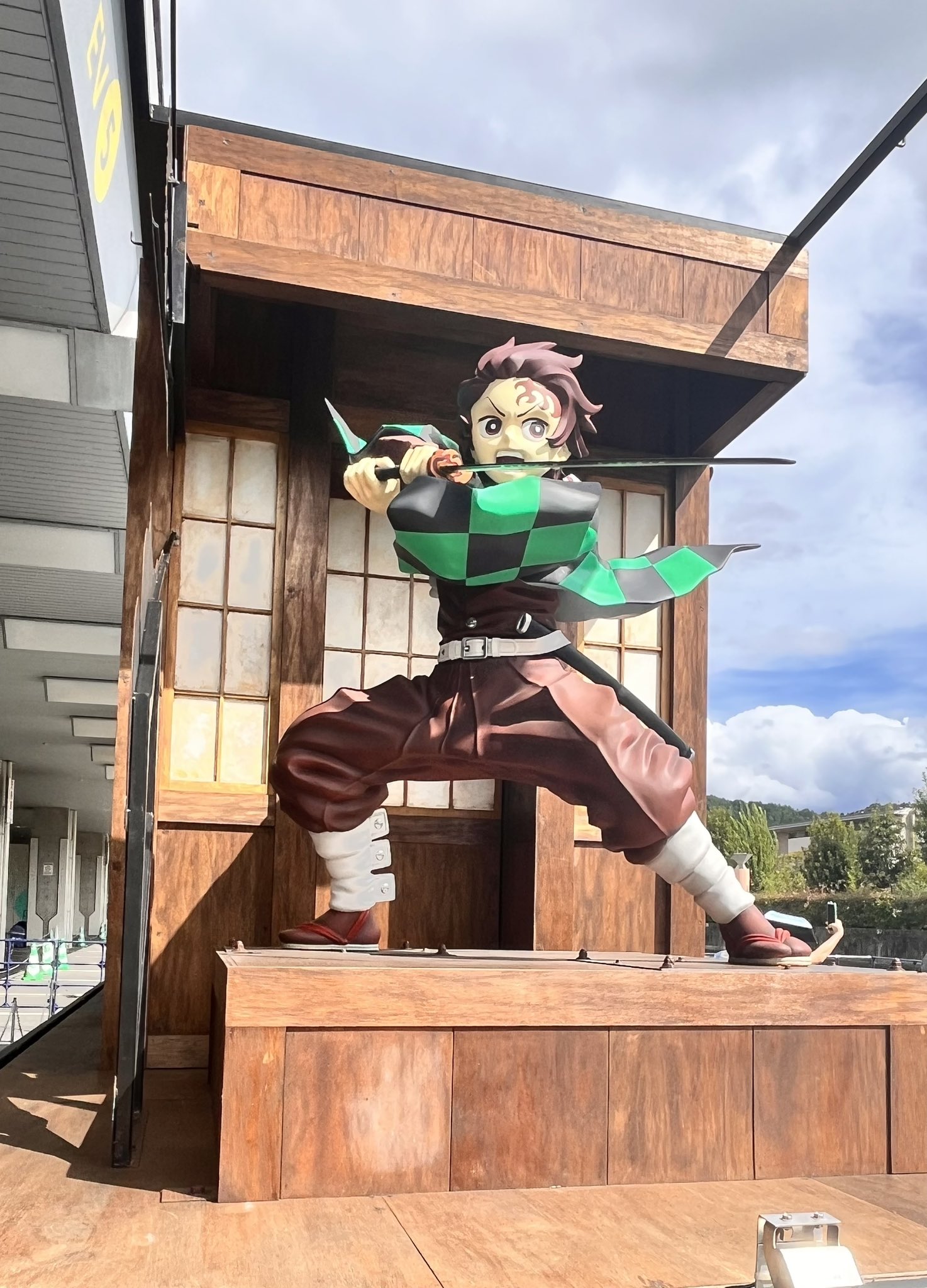 前向きになれ！リチオフィライト！これは珍しく、すんごい！ 前向きに