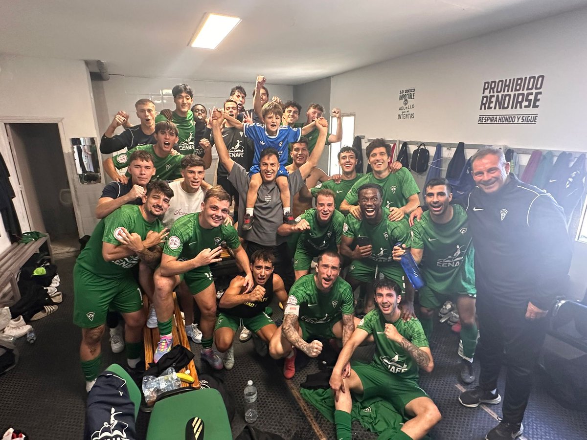 rstasamuel's tweet photo. Domingo de +3 y de vuelta la portería a 0!!! Nadie más que esta gente se lo merecían!!! Vamos a por más 💚💚 https://t.co/mrPnCXiD4A