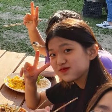 YJiyoonBrasil's tweet image. 📸 | FOFA! Fotos pré-debut da Jiyoon

cr. grkmjy

#YOONJIYOON #JIYOON #윤지윤