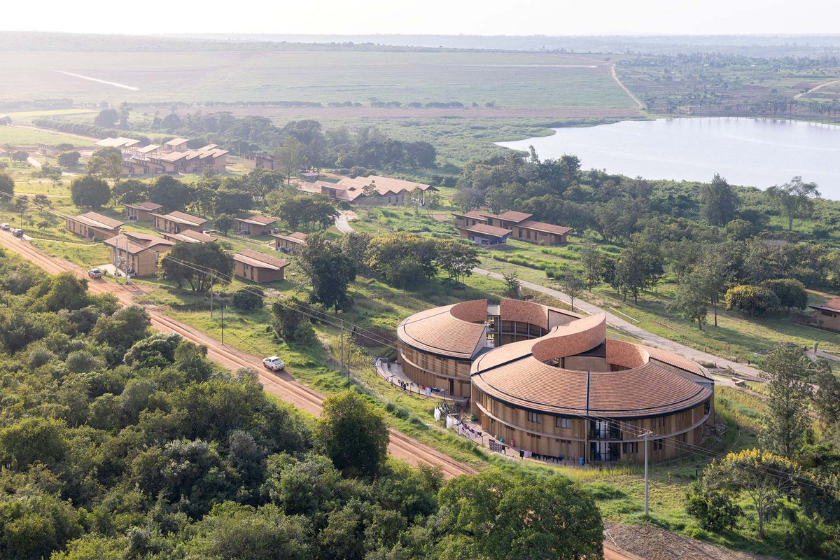 Calling all #UCI participants in Kigali! 🏆
Take a break from the race and discover the beauty of Bugesera District — scenic cycling trails 🚴 stunning lakes 🌊 and authentic Rwandan culture 🇷🇼. Adventure is just a ride away!

#VisitRwanda
#Kigali2025