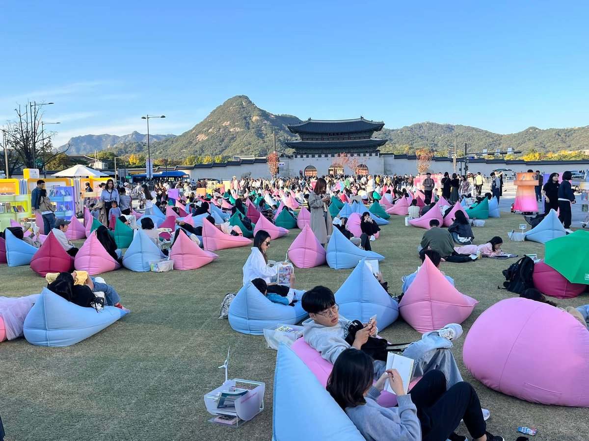 wqlin29's tweet image. So proud that the programme for a workshop project I am spearheading with a team of colleagues, #SUTD and #Konkuk  has just been published. Looking forward to many productive convos next month! (photo taken in Seoul) #digitalwork #mobilities 

ari.nus.edu.sg/wp-content/upl…