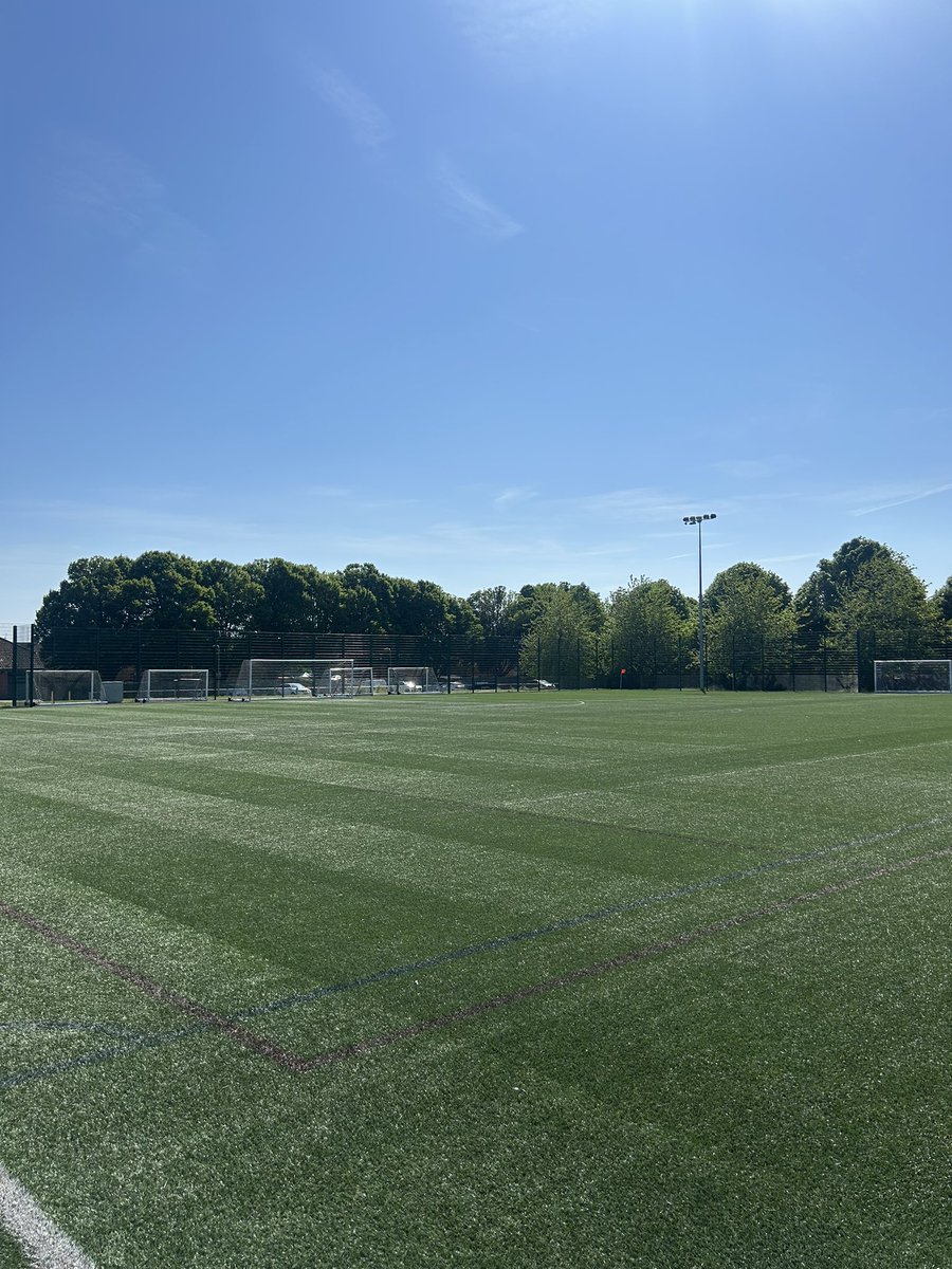 Are you looking for a late evening training slot for your club on Mondays / Tuesdays? 

Front Lawn has availability 21:00-22:00 for Quarter / Half / Full pitch hire! 

📧: FrontLawn<a href="/HampshireFA/">Hampshire FA</a>.com for any information 

@HampshireFA <a href="/HavantBorough/">Havant Borough Council</a> <a href="/PompeyNewsNow/">PompeyNewsNow🎙PO4cast</a> <a href="/Pompey_Football/">Portsmouth Football</a>