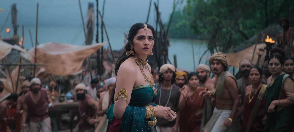 Uyir ungaludu devi 👉🏻👈🏻🥰

#KantaraChapter1 #RukminiVasanth