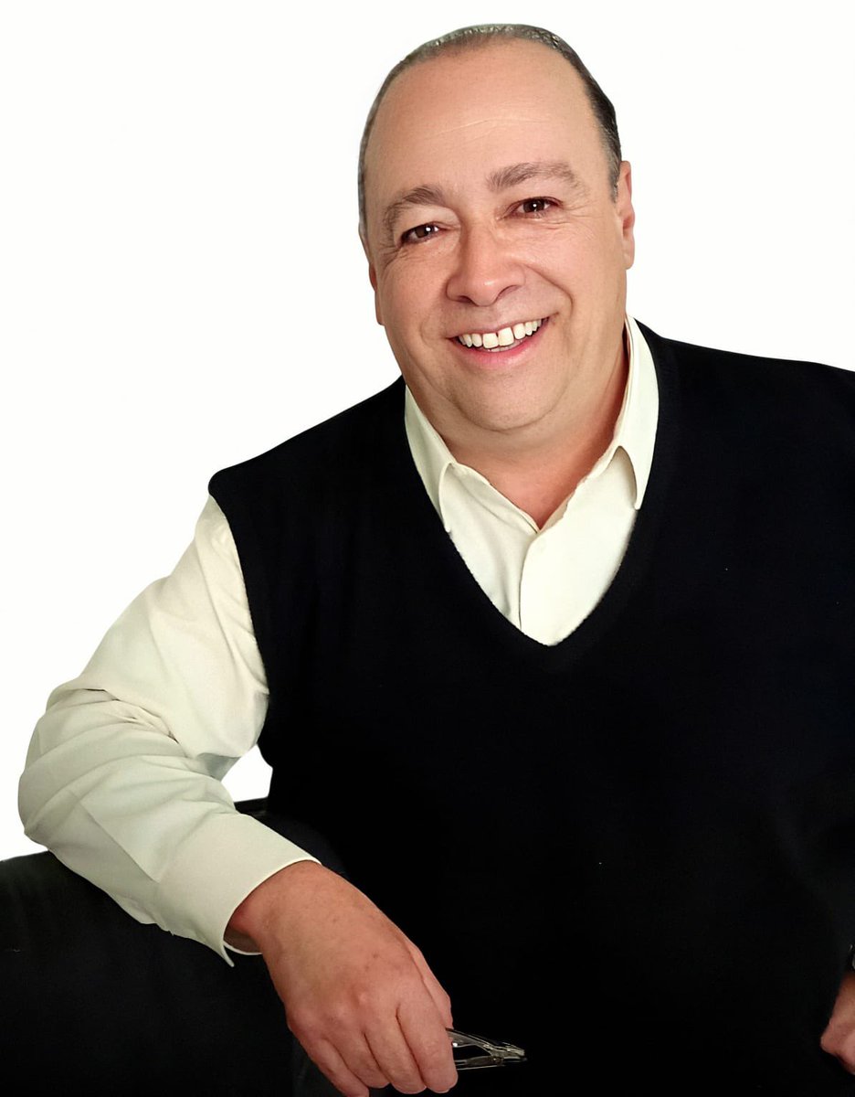 afondoJAL's tweet image. En @DeFrentealPoder • @MovCiudadanoJal, entre la soberbia y las selfies
La opinión de @oscarabrego111 
“En más de tres décadas de transitar por los caminos de la comunicación y la política, he atestiguado cómo la arrogancia pudre las entrañas de las personas y de las camarillas…