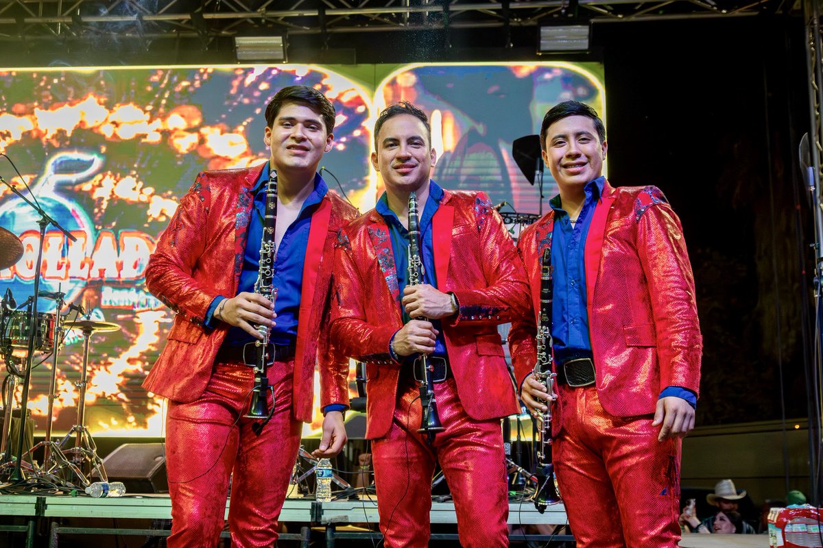 Arrolladora's tweet photo. ❤️ ¡Gracias Colusa, CA., por una noche que se queda en el corazón!
Cada canto, cada aplauso, cada sonrisa… nos hicieron sentir en casa. ¡Nos vemos muy pronto! 🫶🏽🤩 https://t.co/vx9HOY0Knf