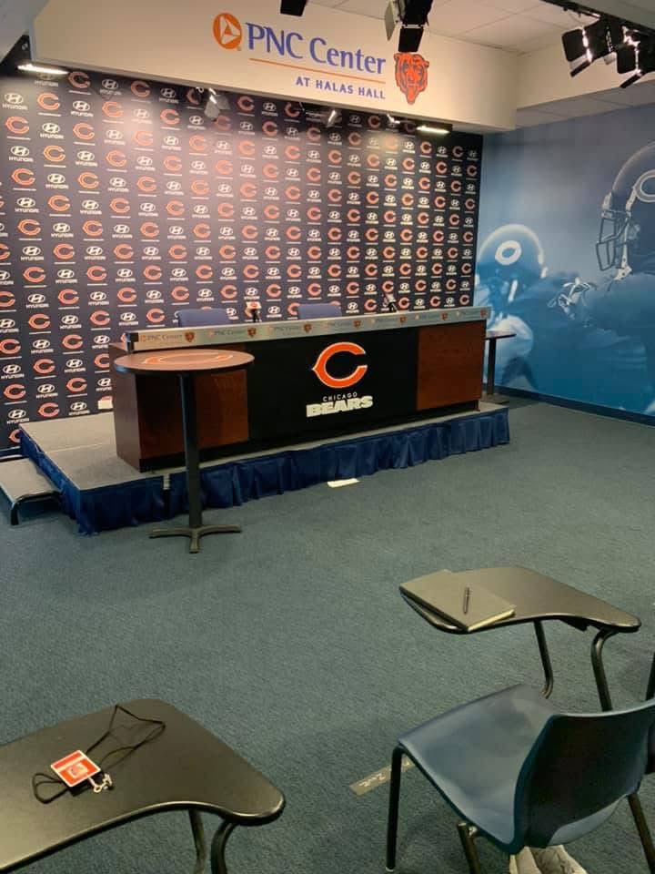 Gooooood Morning Chicago!! 
It’s Monday but for some reason I don’t feel hungover buy my packers friends do…

Wonder why???  Happy Monday #bears fans!!!!!! How’s the W feeling this morning??

All smiles this morning at Halas hall. Our crew has our own cleaning to do but it makes