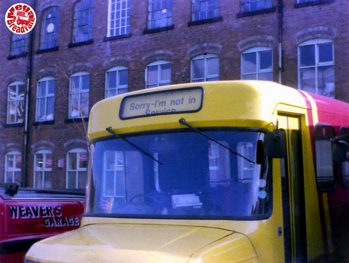 megabreadvan's tweet photo. Midland Fox Foxcubs at Furnitureland, Churchgate, Leicester. Sandacre Garage Open Day 23 March 1986.
https://t.co/sAsPTfwzzb
#transport #fordtransit #midlandfox #leicester https://t.co/jgA7YNSlfu
