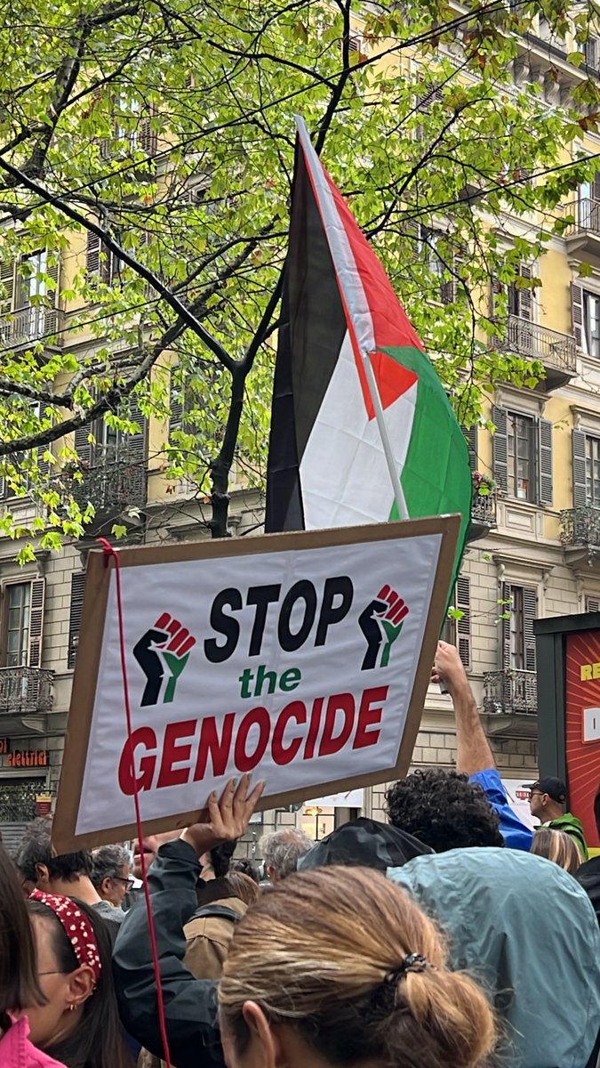 endur3nsurvive's tweet photo. torino oggi è palestinese 🇵🇸

#scioperogenerale #freepalestine https://t.co/kwnYat7ZFJ