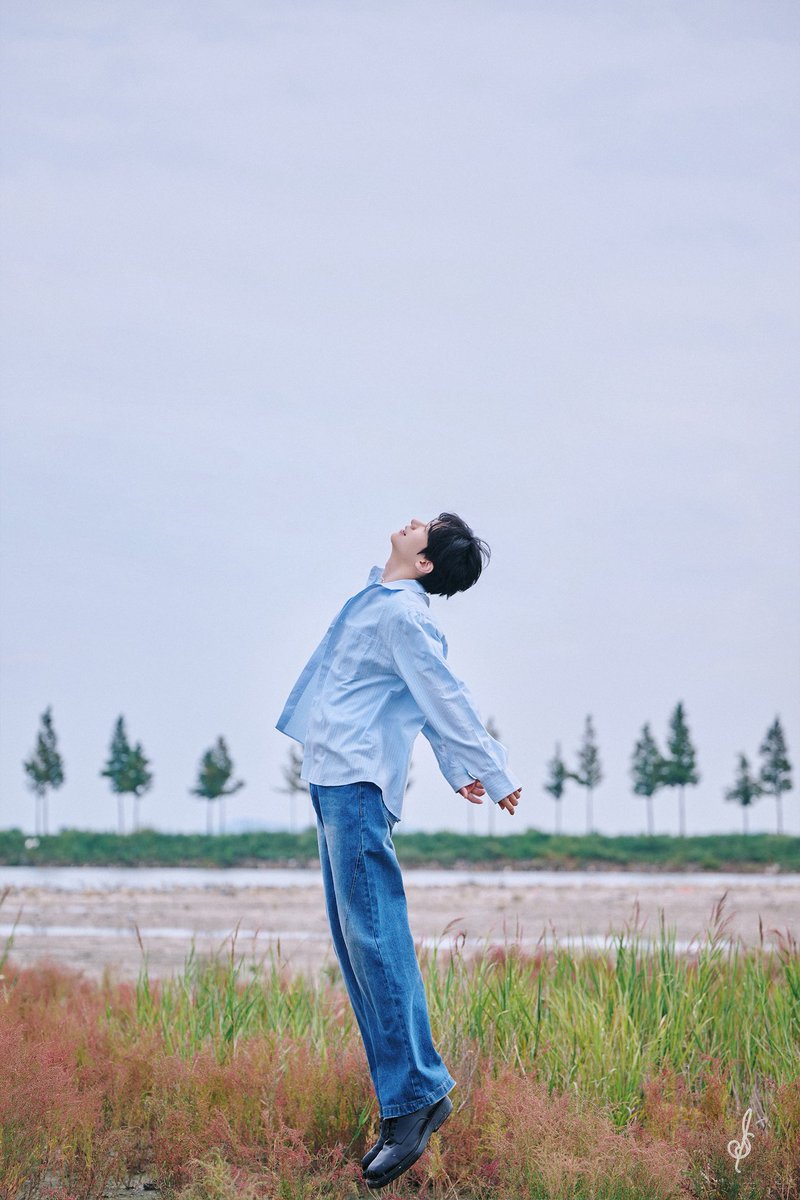 KANGSEUNGSIK 【괜찮은 오차】
1st Digital Single

Concept Photo #1

RELEASE • 2025.10.01 (WED) 6PM (KST)

#KANGSEUNGSIK #강승식 #괜찮은오차 
#강승식_괜찮은오차 #MUMW