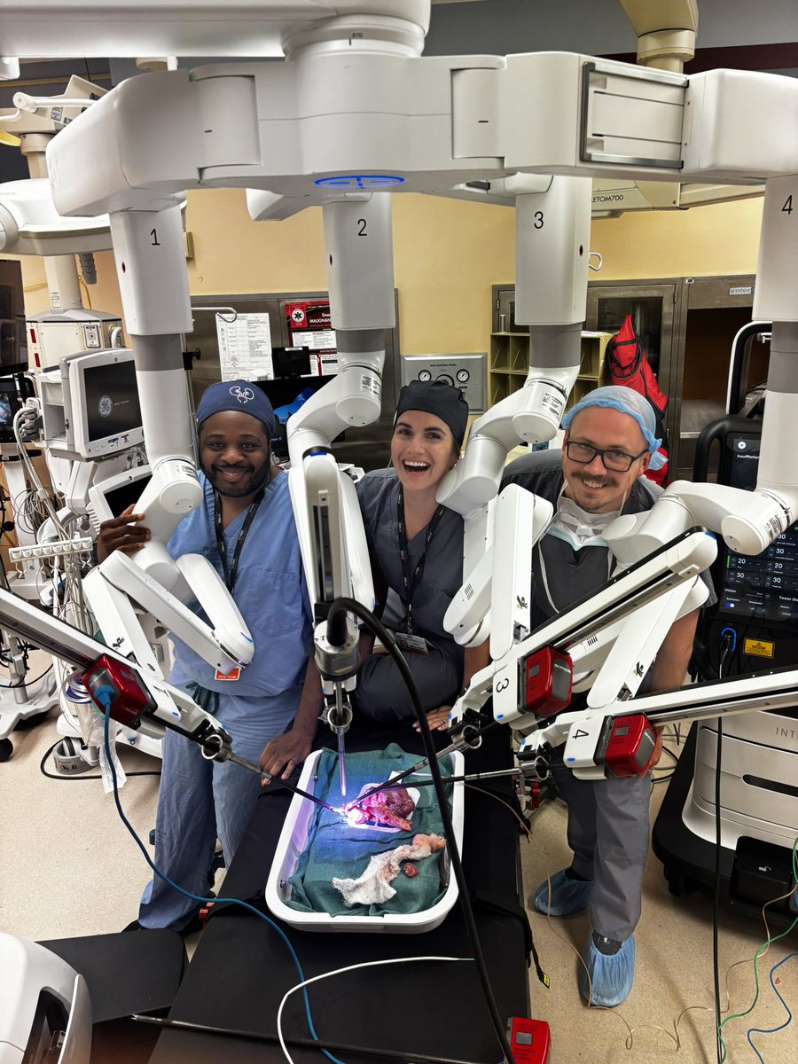 UTHSC Urology Residency Program (@uthscurology) on Twitter photo Another excellent robot cadaver lab with <a href="/IntuitiveSurg/">Intuitive</a> Another excellent robot cadaver lab with <a href="/IntuitiveSurg/">Intuitive</a>