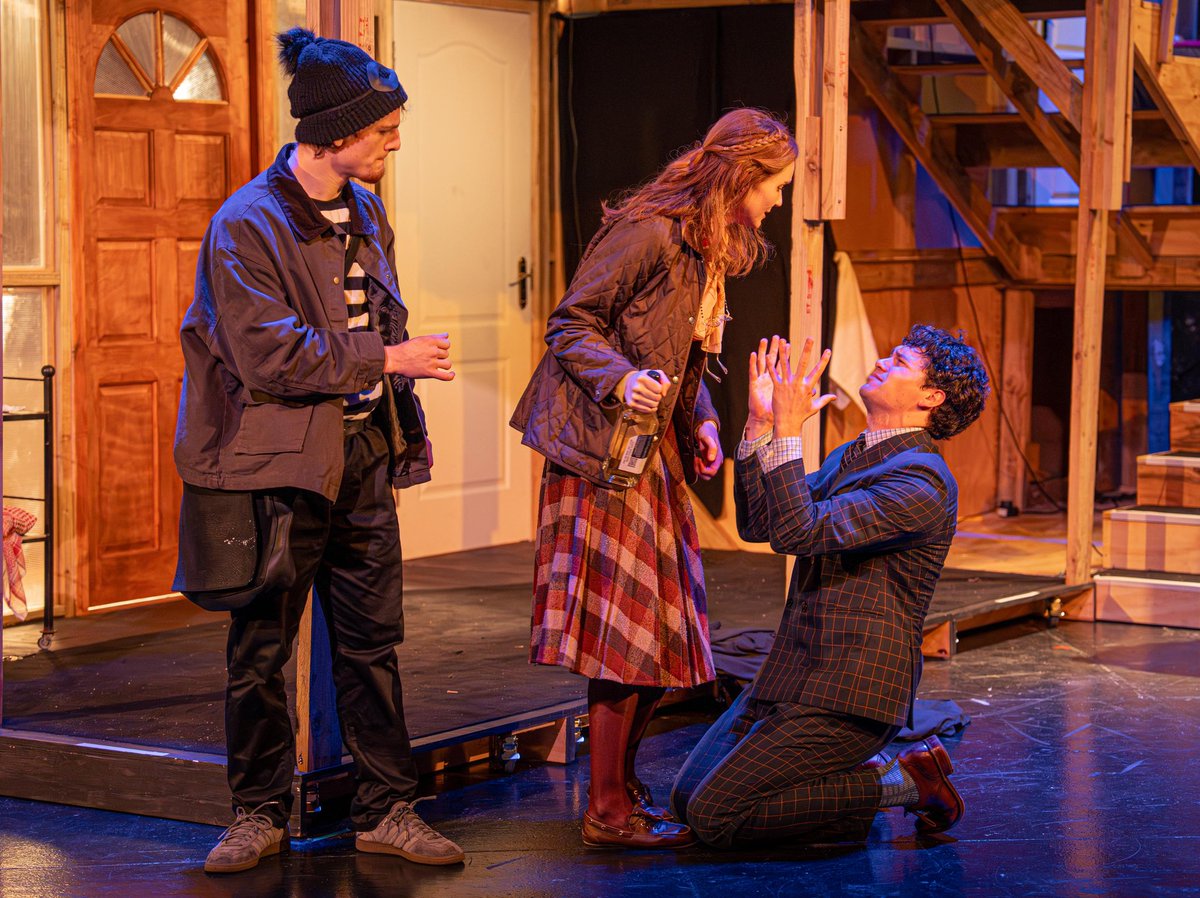 Monte_Theatre tweet picture