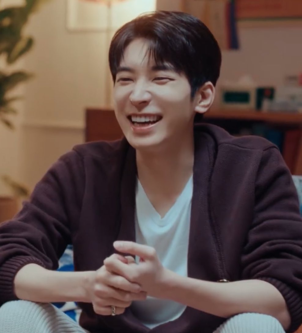 너무 잘큰거야 우리 원우 😻