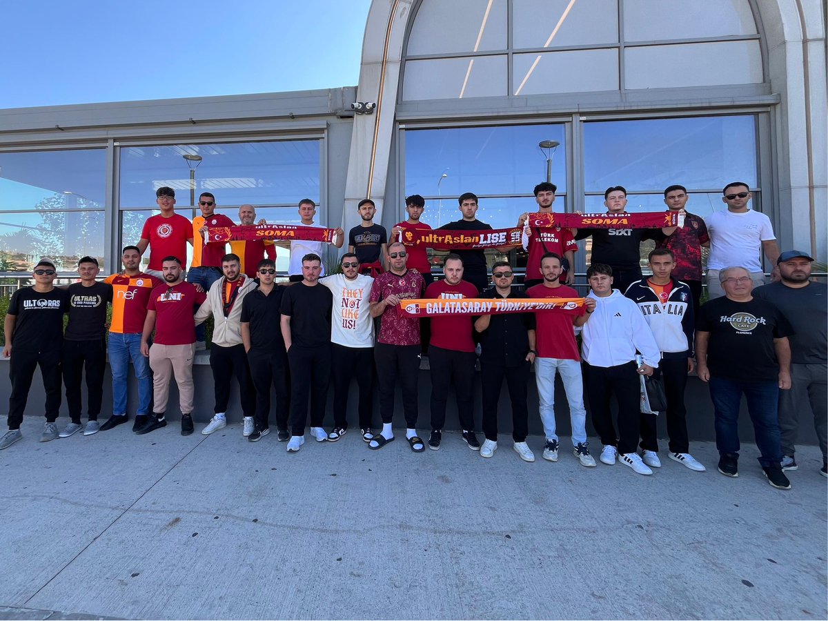 YILLARDIR SENİNLE GELDİK HER YERE!!!

Galatasaray’ımızın şampiyonluk yolunda Konyaspor ile oynayacağı mücadelede takımımıza destek için yollardayız.

#ultrAslanLİSE
#ultrAslanLiseSoma
#ultrAslanYurtİçi
#ultrAslanSoma