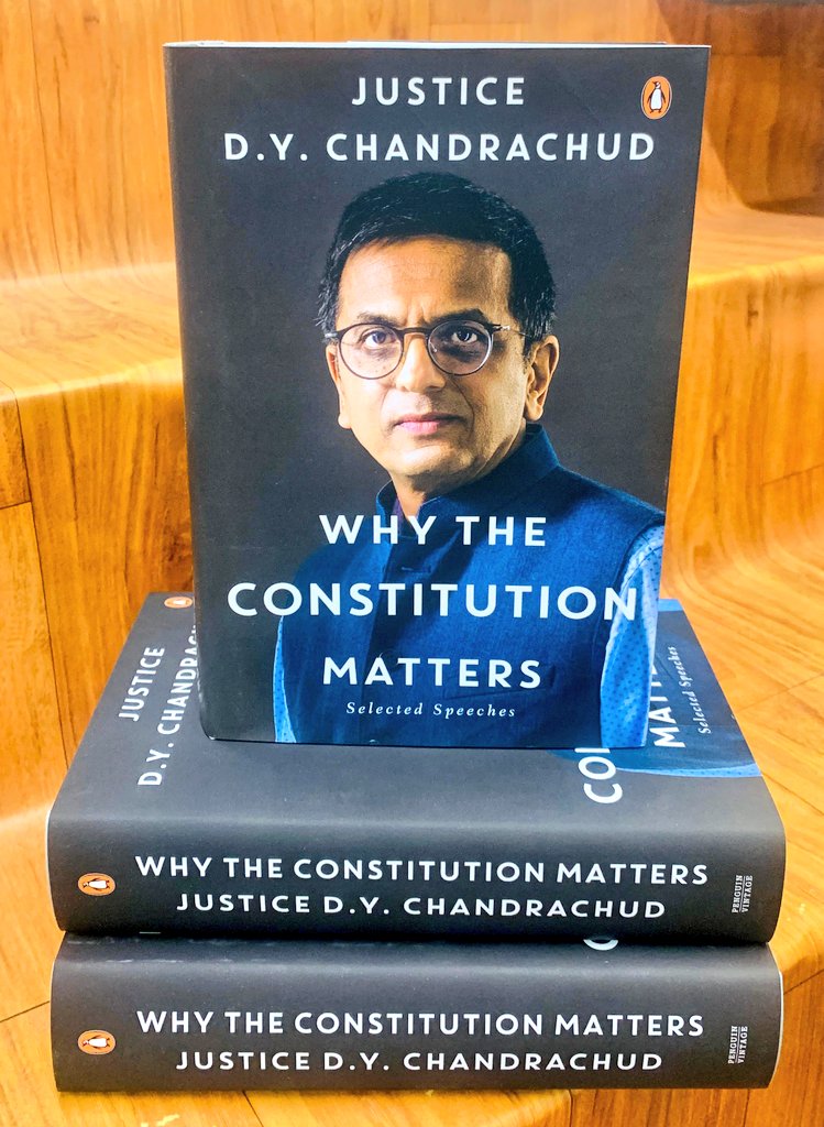 PadhegaIndia_'s tweet image. #NewBookAlert 🪷
Presenting the much talked about and awaited book : Why the Constitution Matters (Selected Speeches) by Justice D. Y. Chandrachud, published by @PenguinIndia. Shipping of Pre-orders shall begin soon. 
#BuyOriginal 💮 #BuyFromPI
Order 👉 padhegaindia.in/product/why-th…