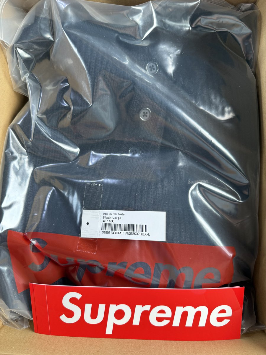 Supreme_X_Gratz's tweet image. Small Box Polo Sweaterきた✌️🥹
肉厚で重量のある真冬用セーター✨
最高です🙆
これから重宝しますな🫡
#Supreme
#2025FW
#week4