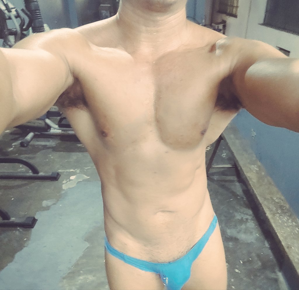 __Aodhan's tweet photo. sweaty home workout 🥵💪 https://t.co/IYWQKL4R3c