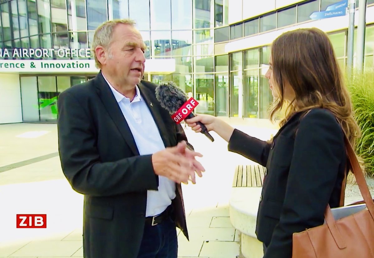 HofmannAviation's tweet image. #TVwork with ORF ZiB 2 about Flughafen Wien - Vienna Airport, Ryanair and Wizz Air regarding fees and taxes…

#hofmannaviation #luftfahrtexperte @ACIWorld @ORF @flughafen_wien