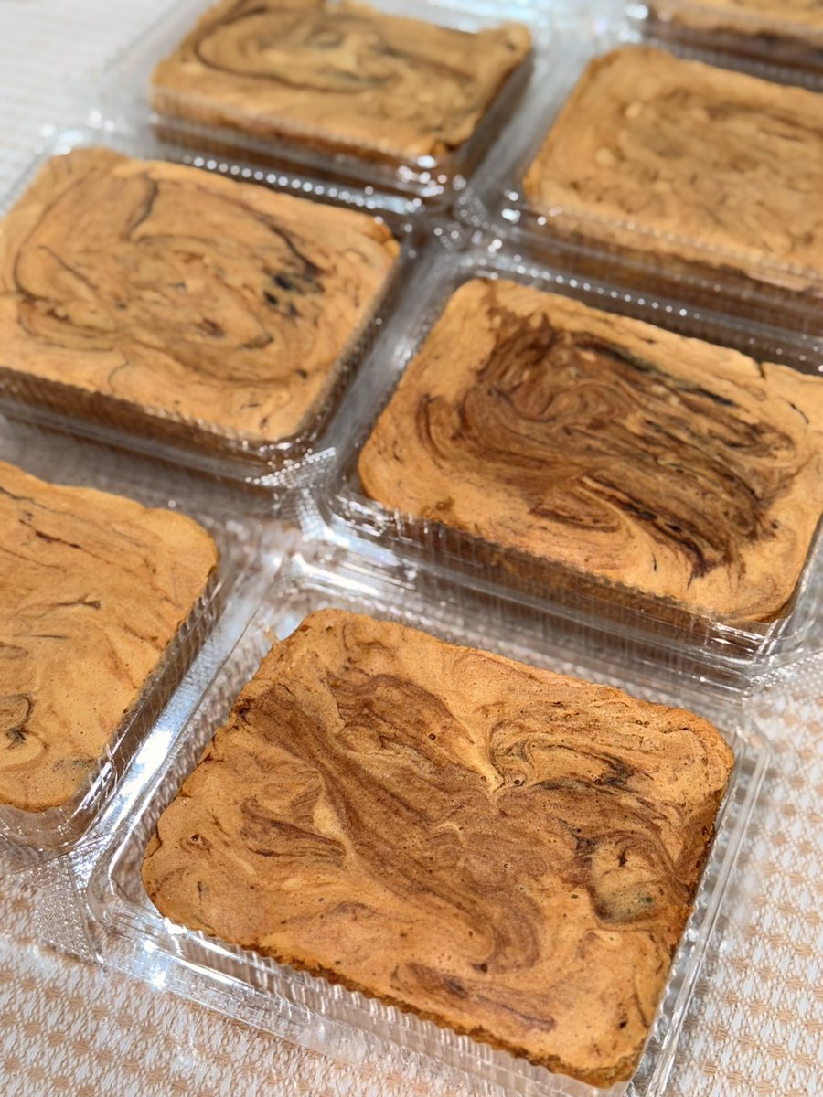 by_tira's tweet photo. Makan apa petang ni? Meh cuba kek marble kayu kitaaaaa. 1 pack RM12 je. Kek sangat lembut &amp; gebu. Tebal pulak tu. memang puas hati makan tauuuu🙊 nak cuba? 

Meh la…. 
📍Temiang, Seremban.
📞 https://t.co/xlQFHDctSX https://t.co/xyj044pJn4
