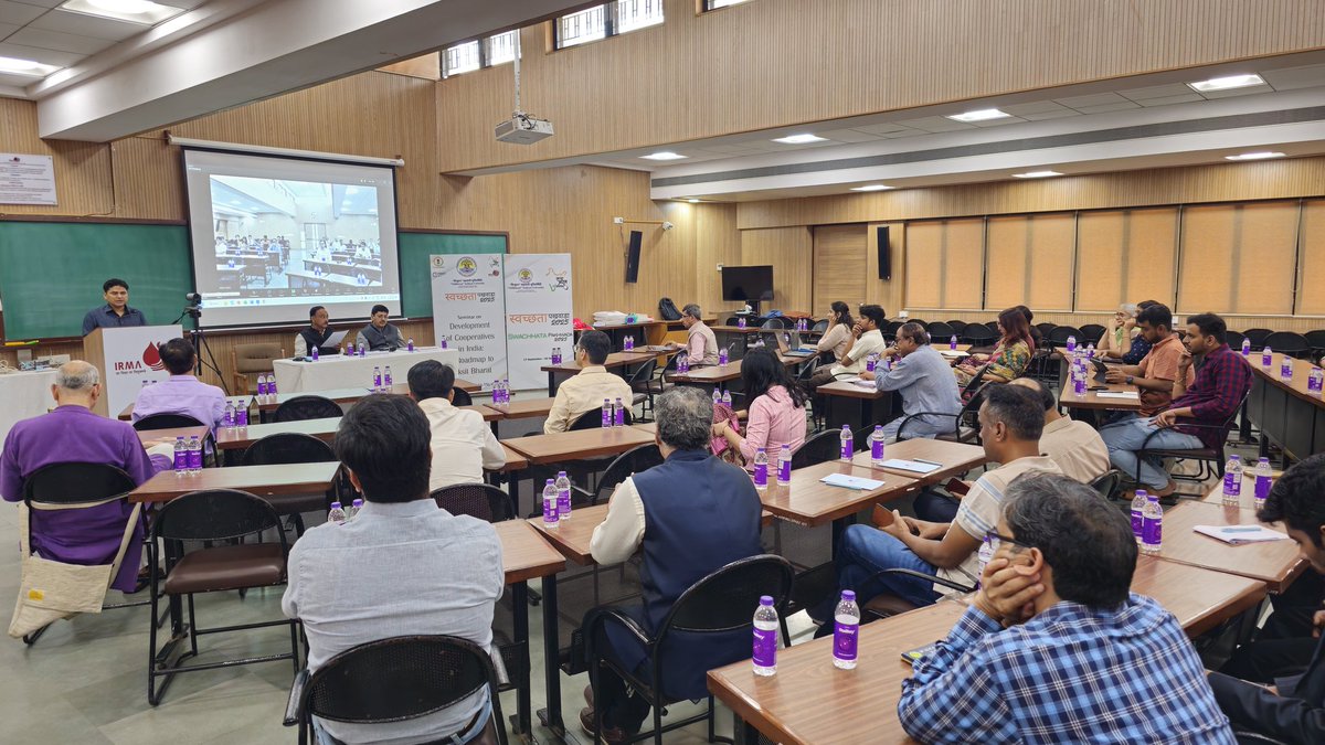 IRMAOfficial79's tweet photo. As part of Swachhata hi Seva 2025 campaign, IRMA, "Tribhuvan" Sahkari University, has inaugurated the two-day seminar on "Development of Cooperatives in India: A Roadmap of Viksit Bharat".

#SHS2025 #SwachhataHiSeva2025 #Swachhotsav #TribhuvanSahkariUniversity https://t.co/kDs1RK3rjv