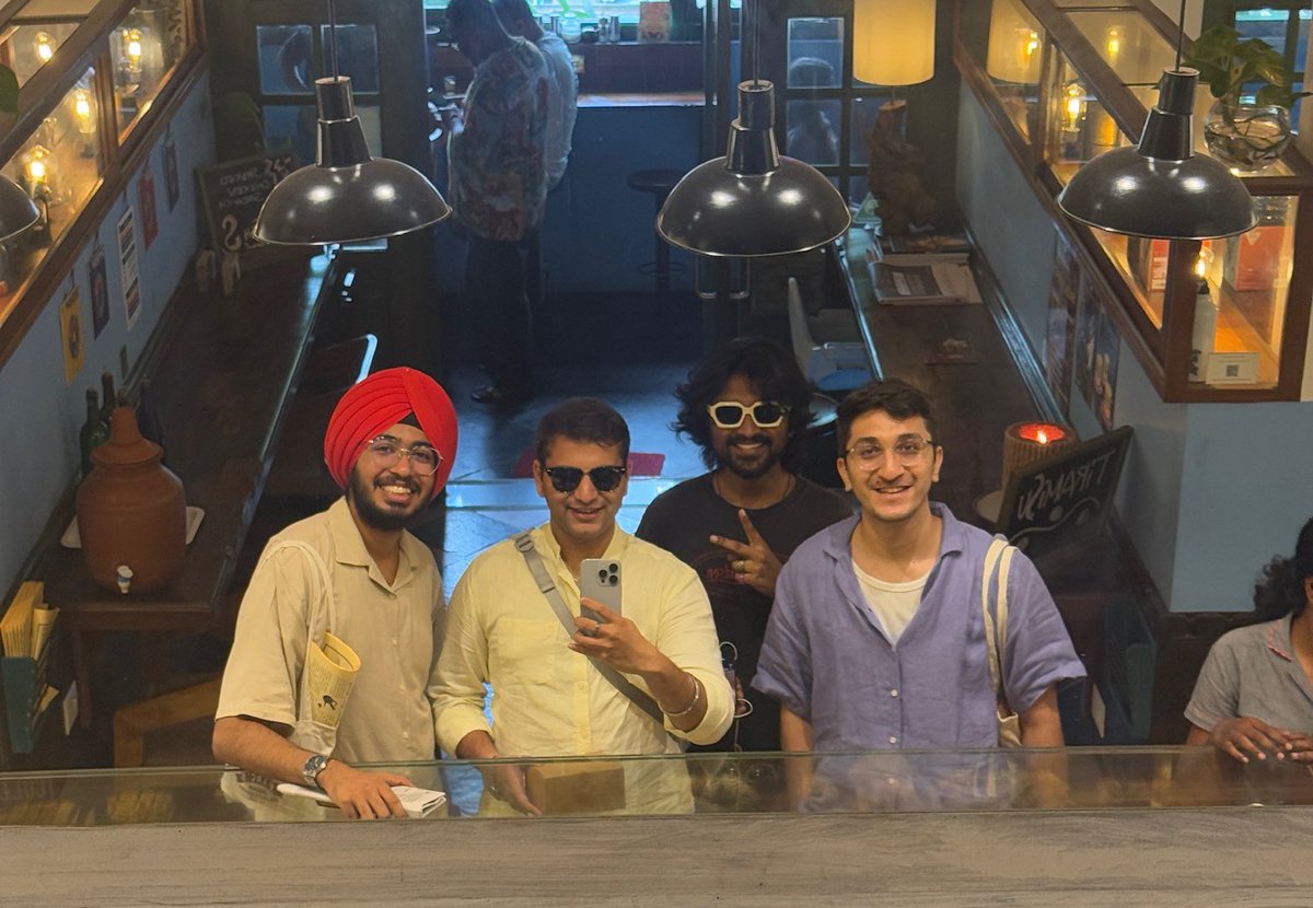 Kanishk (he/him) 💽 tweet media