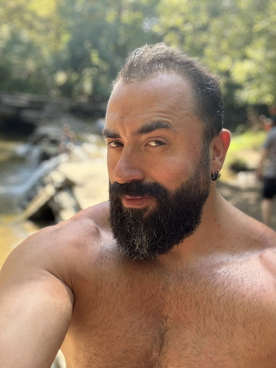 An_tonyMichael's tweet photo. Thinking about waterfalls this morning #Mondayvibe #MondayMotivation https://t.co/bk1Vf1Eprg