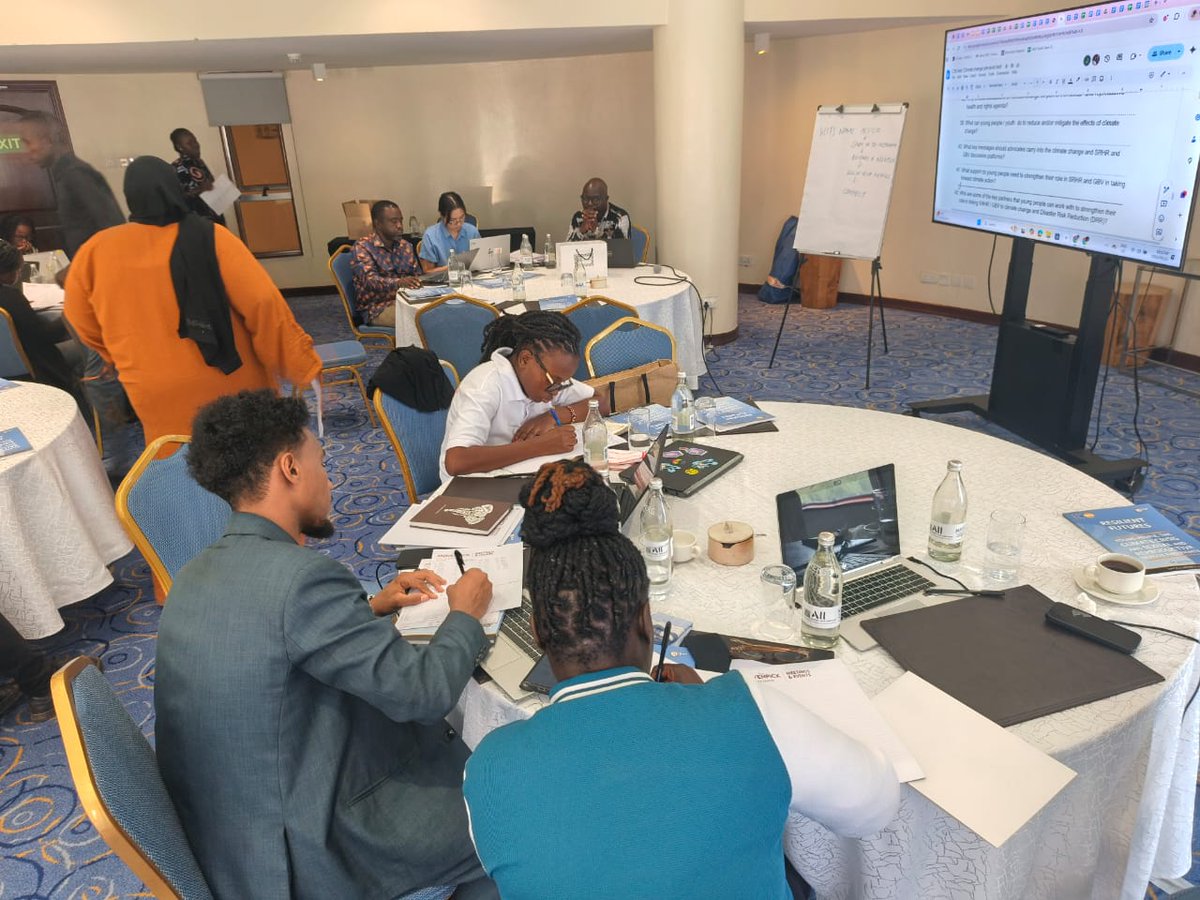 tamaniyouth's tweet image. Day 1 of the UNFPA Training of Trainers on Resilient Futures: Young People, the Climate Crisis &amp;amp; SRHR at Movenpick Hotel, Nairobi.
A powerful start to 4 days of learning, sharing &amp;amp; building youth-led solutions for a resilient &amp;amp; inclusive future! 
#UNFPA #ClimateActio #SRHR #GBV