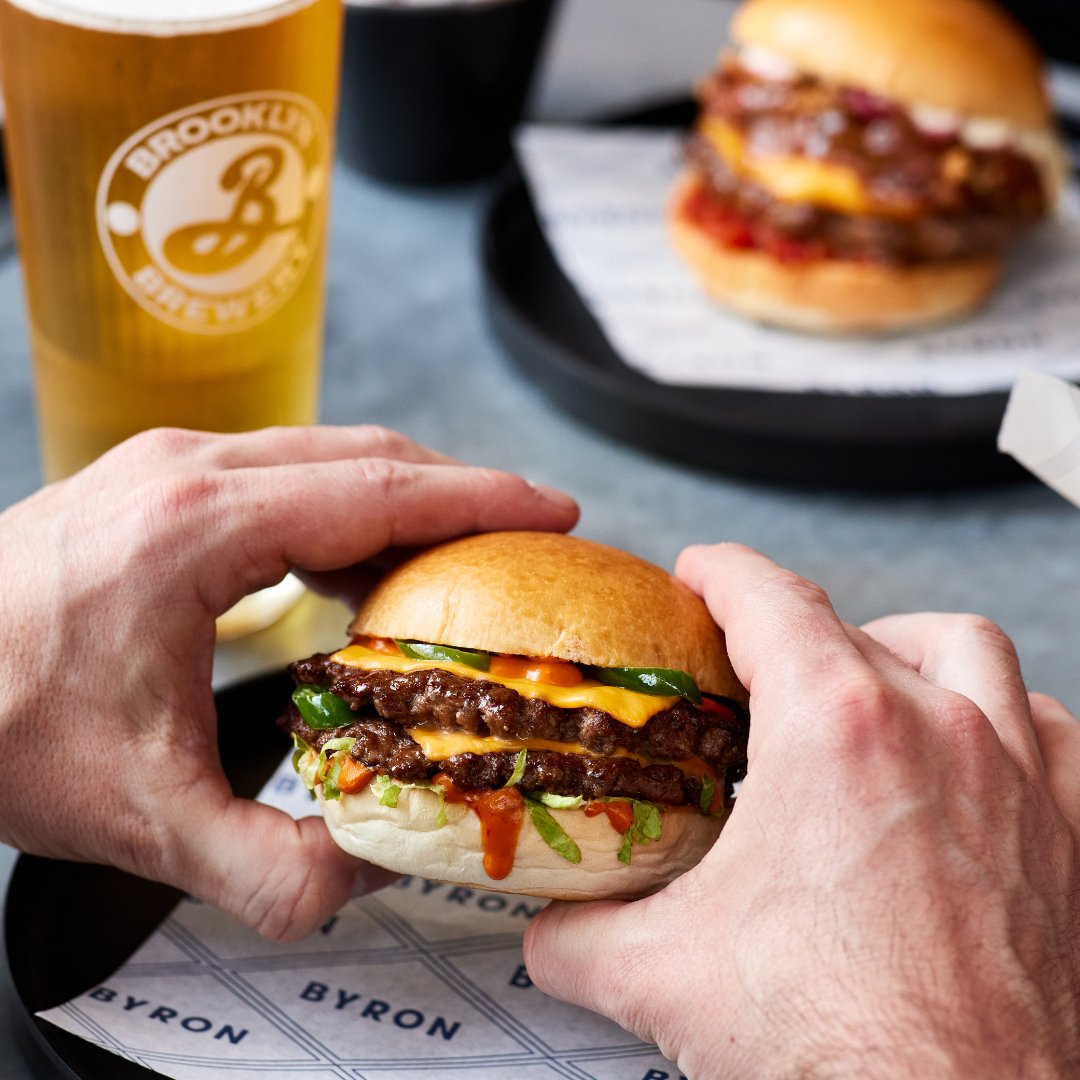 ByronBurgersUK's tweet photo. Mondays just got hotter - BOGOF on all proper burgers today & tomorrow๐
#bogof #bogofree #happyhour #happyhours https://t.co/yVol0nD5tE