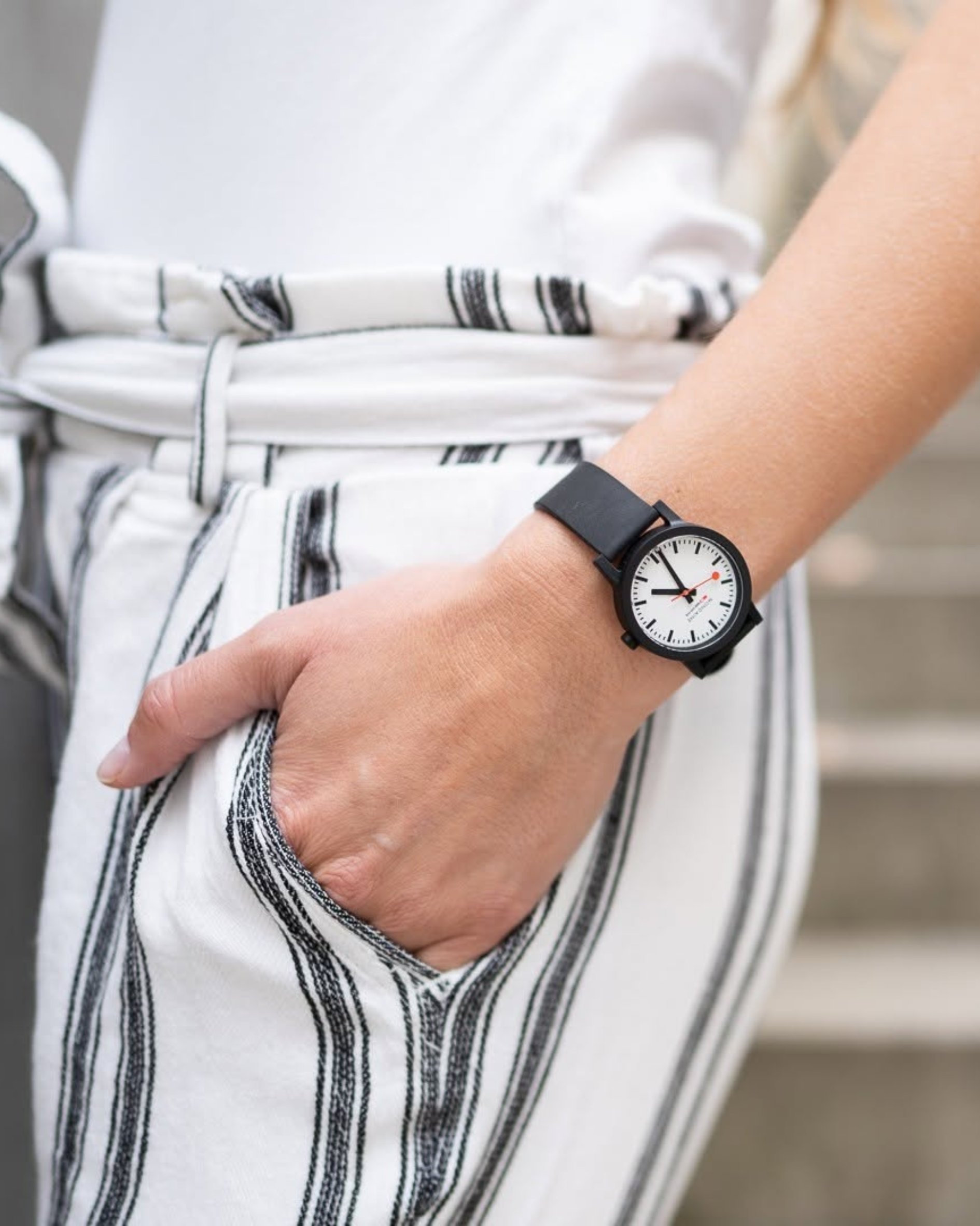 希少　Mondaine モンディーン　スクエア型 希少 Mondaine モンディーン スクエア型