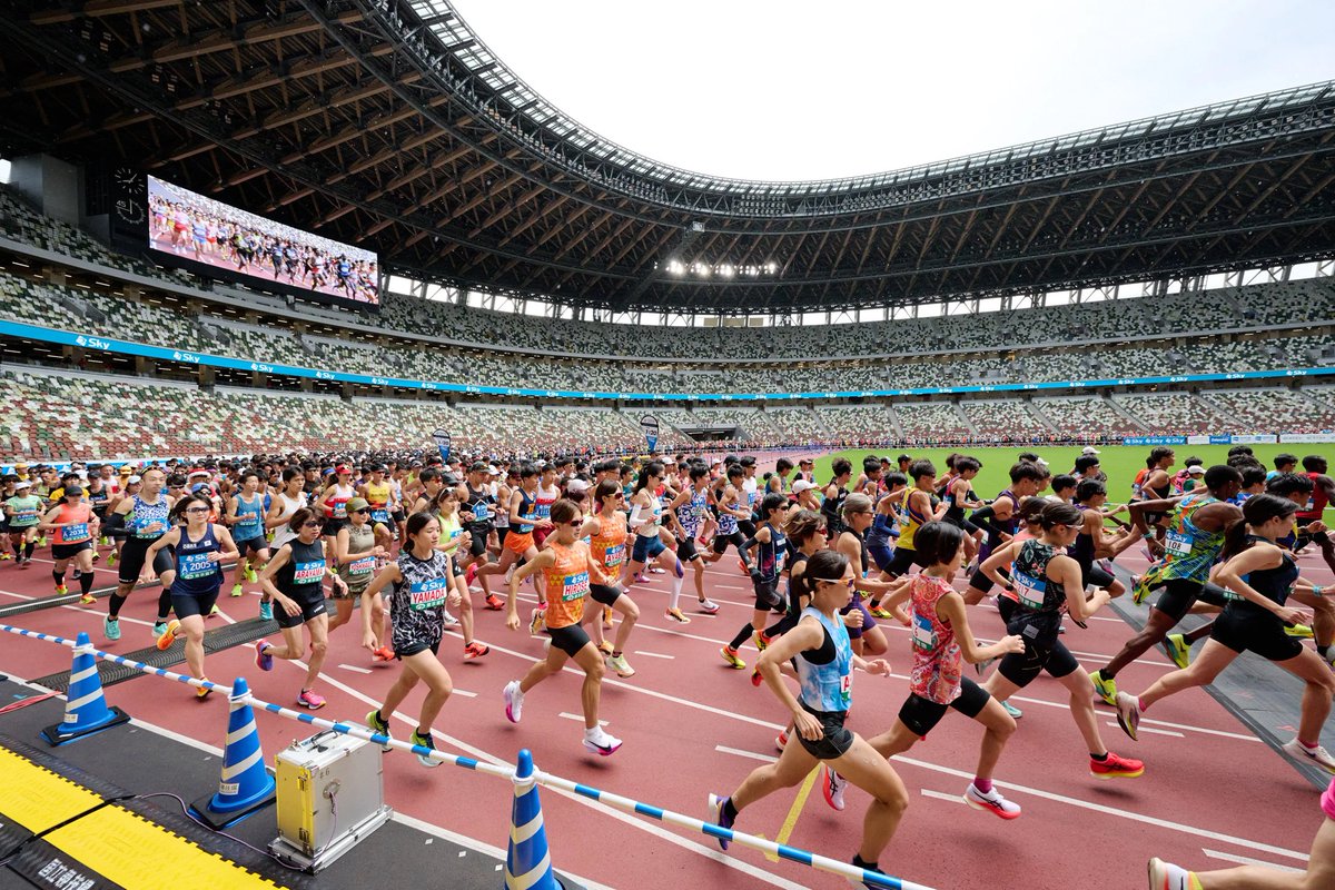 tokyo42195_expo's tweet image. 【東京レガシーハーフマラソンEXPO】

／
🎯ガラガラ抽選で
応援グッズ等が当たる🎁
ランナー応援キャンペーン
＼

#東京レガシーハーフマラソン2025 を走るランナーへ
あなたの応援📣を届けて抽選会に参加しよう✨

🌟参加方法
1⃣ @tokyo42195_expo をフォロー
2⃣…