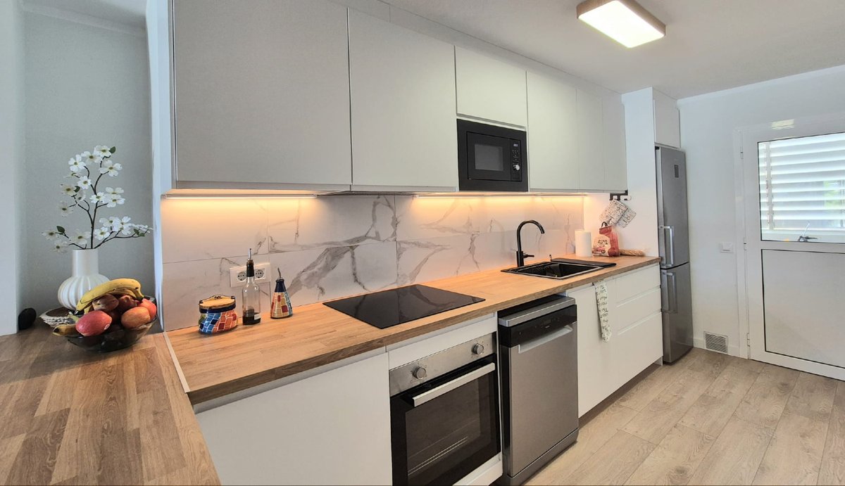 SGIMallorca's tweet photo. 3‑Zimmer‑Apartment in erster Meereslinie, ca. 84 m², 2 Bäder, grosse Terrasse mit Meerblick. Bezugsfertig &amp; Strandnah.
https://t.co/H32V210v9Z
💶 595.000 €
Ref. 13806
#SGIMallorca #SantaPonsa #Meerblick #Apartment #Immobilien https://t.co/EczHm7ARM0