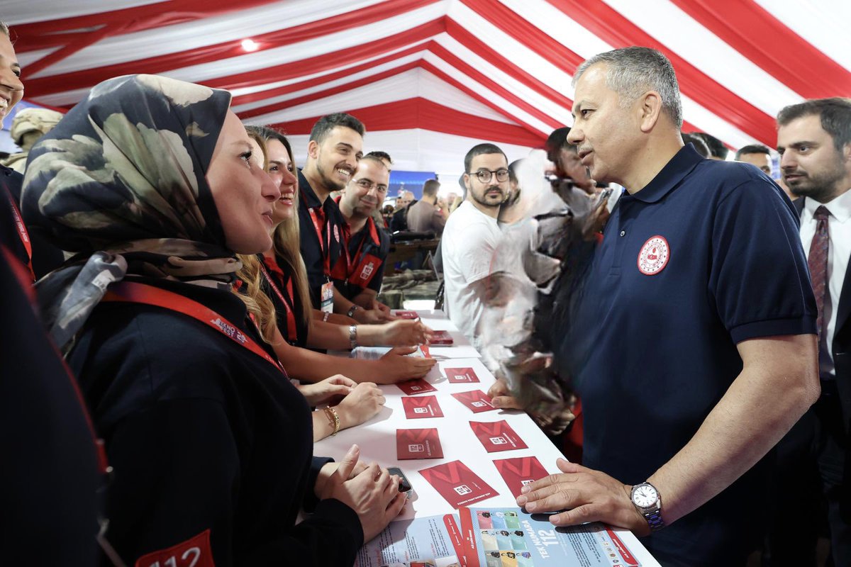 2025 TEKNOFEST standımızda, İçişleri Bakanımız Sayın Ali YERLİKAYA’yı ağırlama onurunu yaşadık.
<a href="/TC_icisleri/">T.C. İçişleri Bakanlığı</a> <a href="/illeridaresi/">İller İdaresi Genel Müdürlüğü</a> <a href="/teknofest/">TEKNOFEST</a> <a href="/istanbul112acm/">İstanbul 112 Acil Çağrı Merkezi Müdürlüğü</a> 
#TEKNOFEST