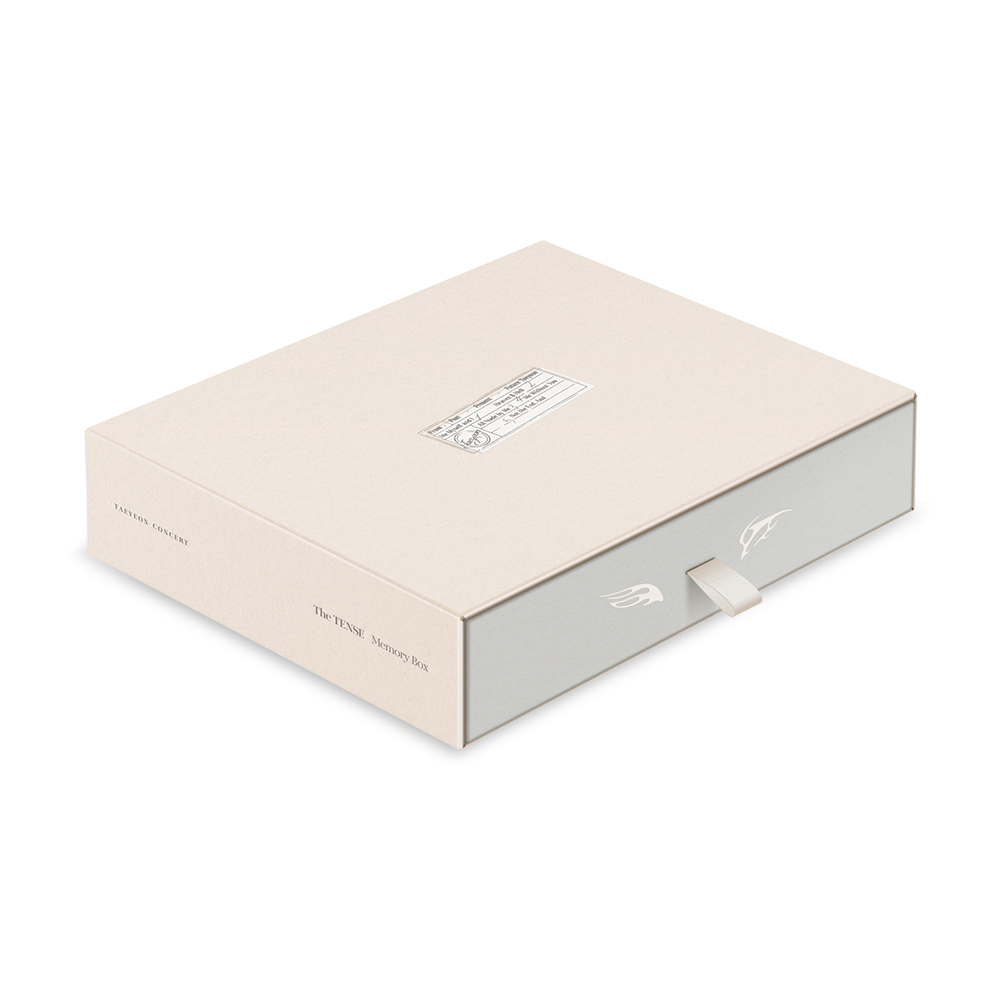 smtown_andstore's tweet photo. 🌹The TENSE Memory Box🌹
Blu-ray & Digital Code ONLINE SALES OPEN

태연의 모든 순간을 담은 The TENSE Memory Box,
SMTOWN &STORE에서 소장해 보세요 ♫•*¨*•.¸¸♪
🔗https://t.co/lyxIrDhIST

📆2025. 9. 23 (TUE) 12:00 ~  2025. 9. 28 (SUN) 23:59 (KST)

#TAEYEON #태연 @TAEYEONsmtown
#GirlsGeneration #소녀시대
#TheTENSE #TAEYEON_TheTENSE
#TheTENSE_MemoryBox #Blu_ray #Digital_Code
#SMTOWNandSTORE #andSTORE 
#에스엠타운앤드스토어 #앤드스토어 #AllaboutYourCeleb