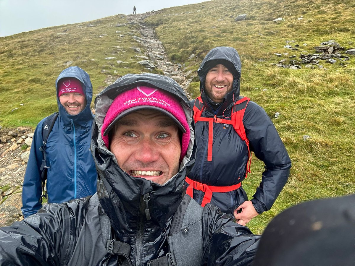It’s #OrganDonationWeek <a href="/p_walton1/">Phil Walton</a> <a href="/benjamincole17/">Ben cole</a>  and I walked up Yr Wyddfa (Snowden) ahead of Organ Donation Week. Despite the weather smiles all round! Thanks to <a href="/northwestodst/">@NorthwestODST</a> and <a href="/jpjones6/">Phil Jones</a> for the hats and t shirts <a href="/NHSBT/">NHS Blood+Transplant</a> <a href="/Yorkshire_OTDT/">Yorkshire Organ Donation Services Team</a> <a href="/NorthernODST/">Northern ODST</a>