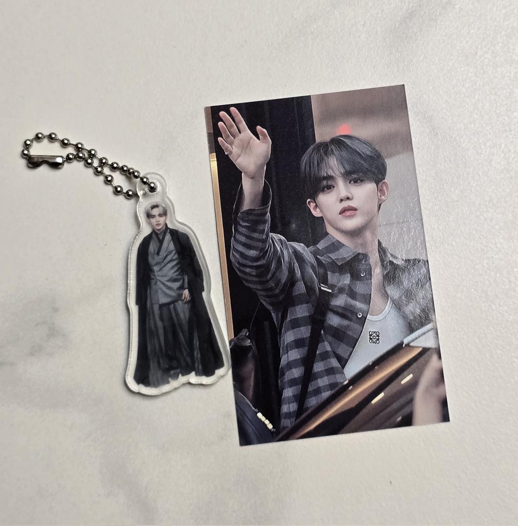 #킹받는_후기
 왔어요~왔어~!!!!
잘생긴 멧갈라쿱스가 왔어요~😆
너무이뻐요~~  
이쁜 나눔해주셔서 감사합니다.
다치신건 얼른나으세요~🩹😘