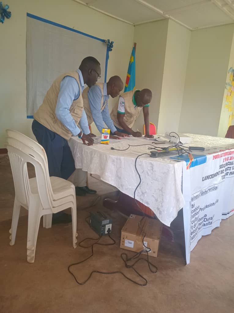 ivocodiAsbl's tweet photo. Le 19 septembre en Ituri (Aru, Kakwa), IVOCODI a organisé un séminaire sur 3 thèmes clés : Code de la route, Entrepreneuriat et Gestion économique.
Merci aux participants pour cet engagement en faveur d’une communauté responsable et prospère ! https://t.co/eNQg3yk6zx