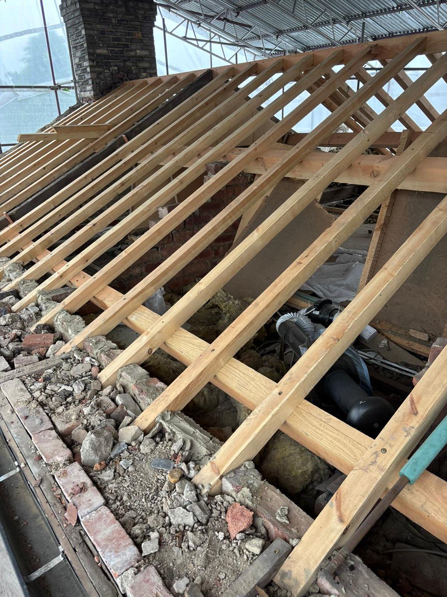 Traditional stone slate strip and recover. This project required all new purlins and spars, a scaffold tent to guarantee the project stayed watertight. Using the best materials #roofshield felt, graded battens and top quality reclaimed stone slates. With a 10 Year Guarantee.