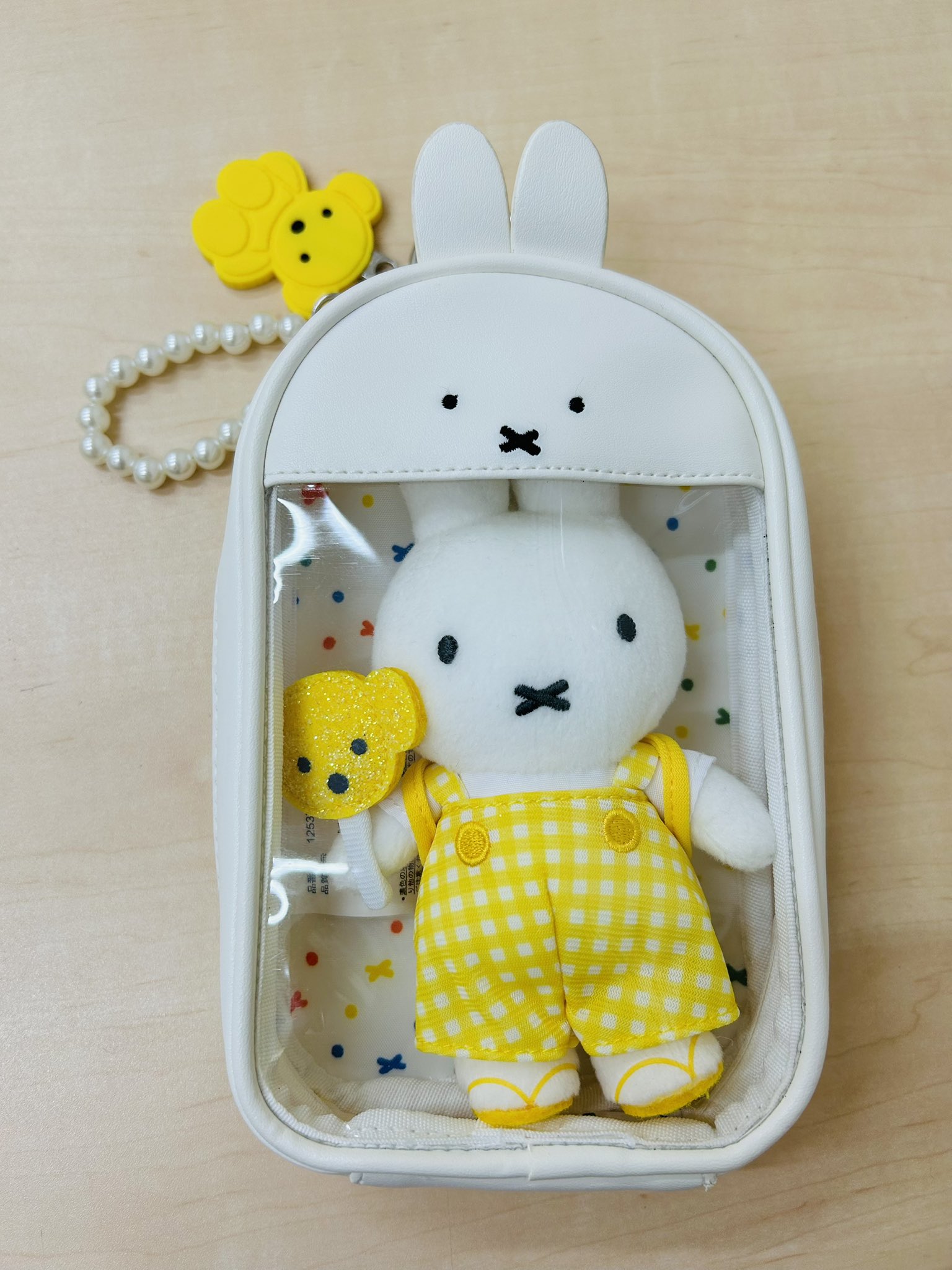 ミッフィー 万博 ピンバッチ & くまちゃんキャンディー買いました ✴︎オマケ付き セットでお得 】 ミッフィー ピンバッジ & くまちゃんキャンディ