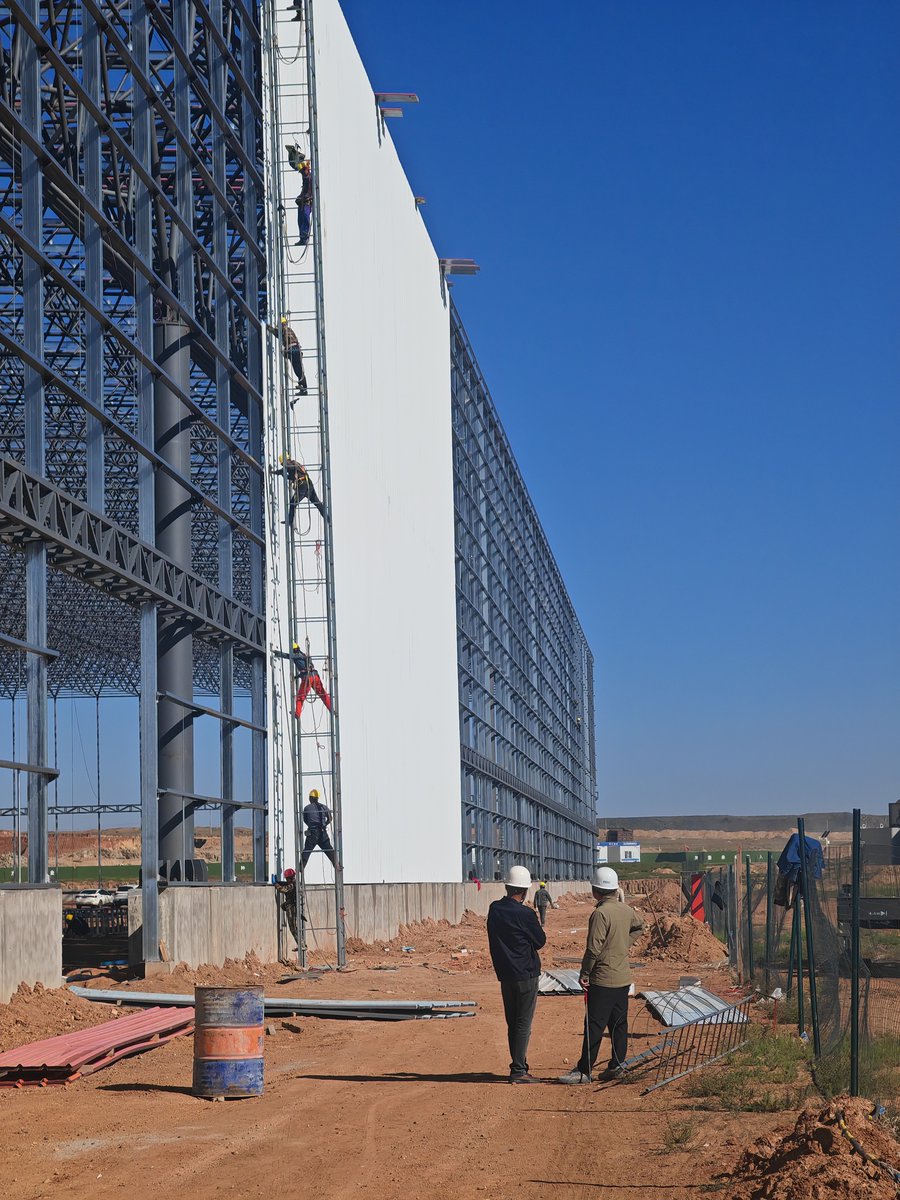 steelstructure_'s tweet image. Every steel component undergoes strict testing before assembly—ensuring durability from material to finished structure.
#RuchengQuality #SteelTesting #EngineeringRigor #foryou #fyp 
ruchenggroup.com