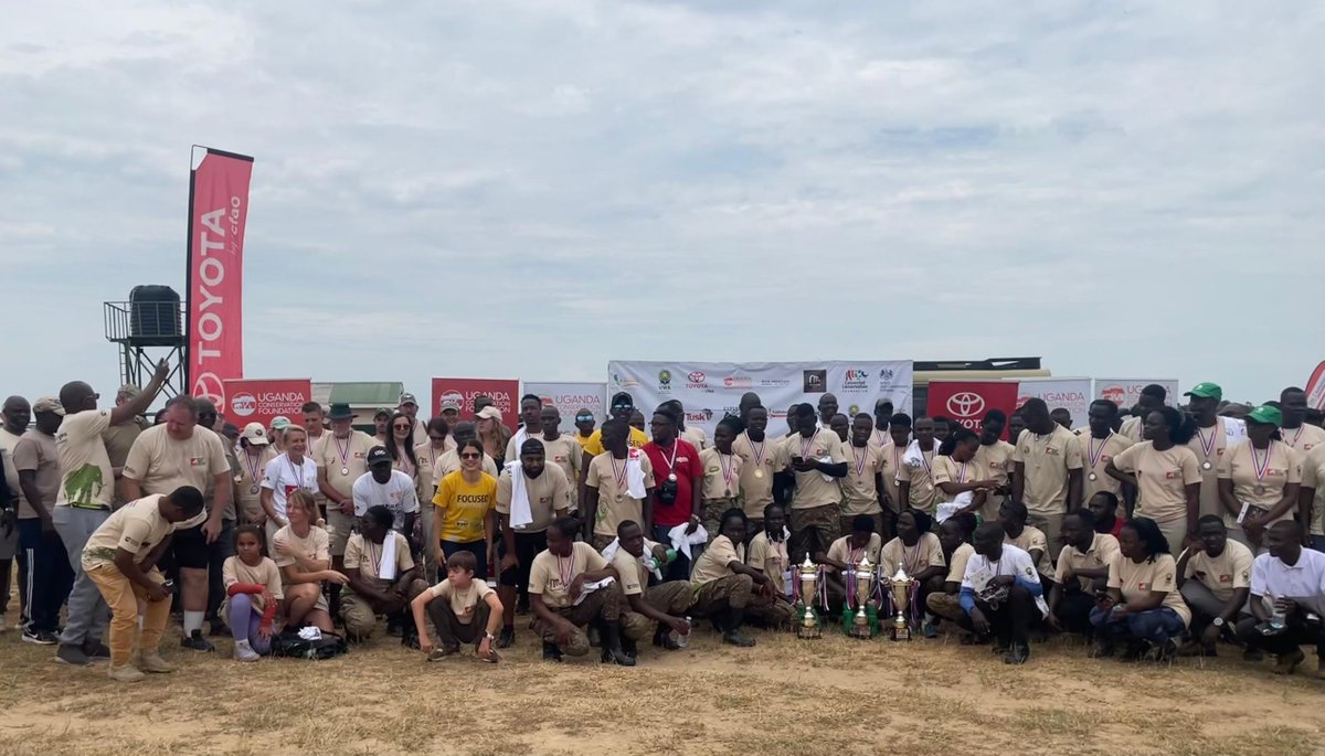 UNODC_ENV's tweet image. This weekend, 170+ ranger teams across 24 African countries took part in the 6th #WildlifeRangerChallenge.

At Murchison Falls 🇺🇬, @FocusedConserve &amp;amp; @UNODC joined UWA rangers on a 21km run, honouring their courage &amp;amp; commitment to protect wildlife, habitats &amp;amp; communities.