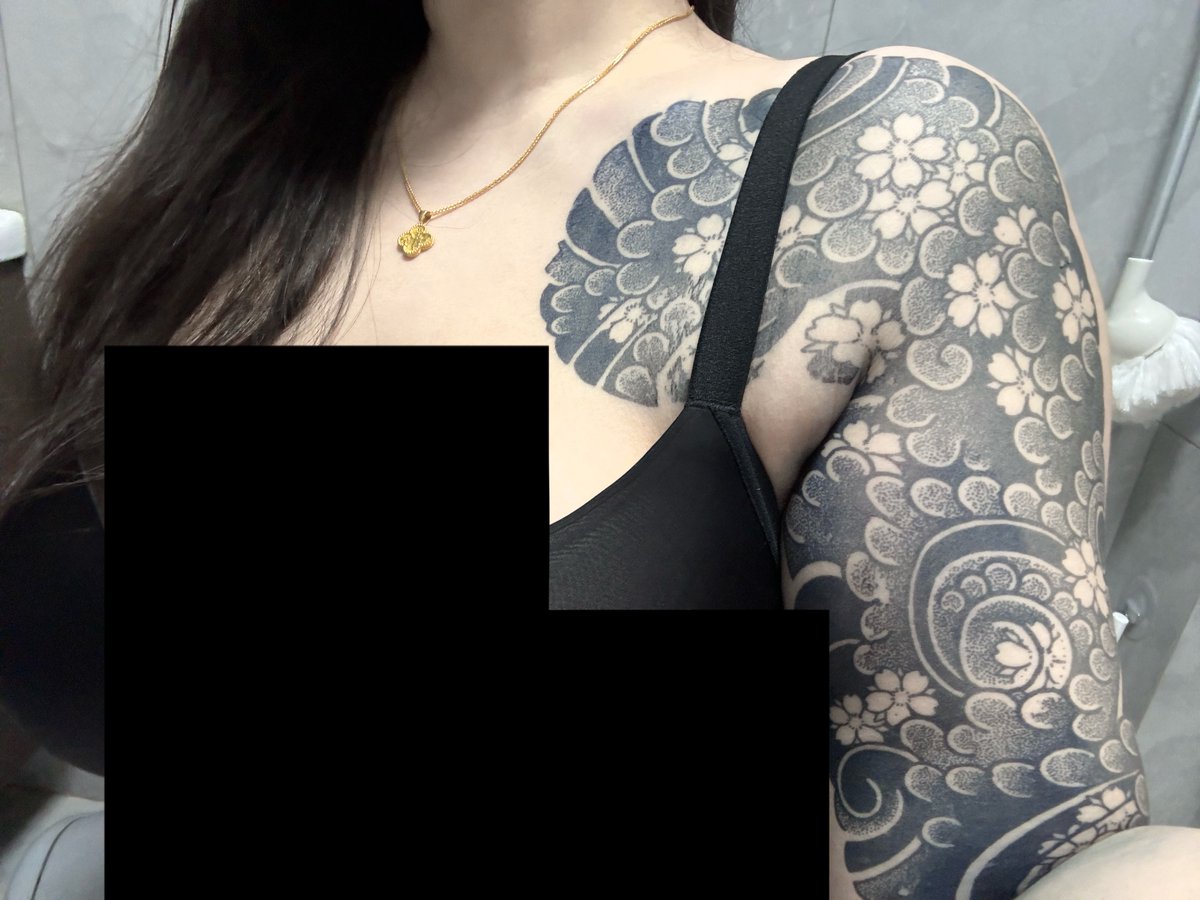 𝙁𝘼𝙆𝙀 𝙏𝘼𝙏𝙏𝙊𝙊