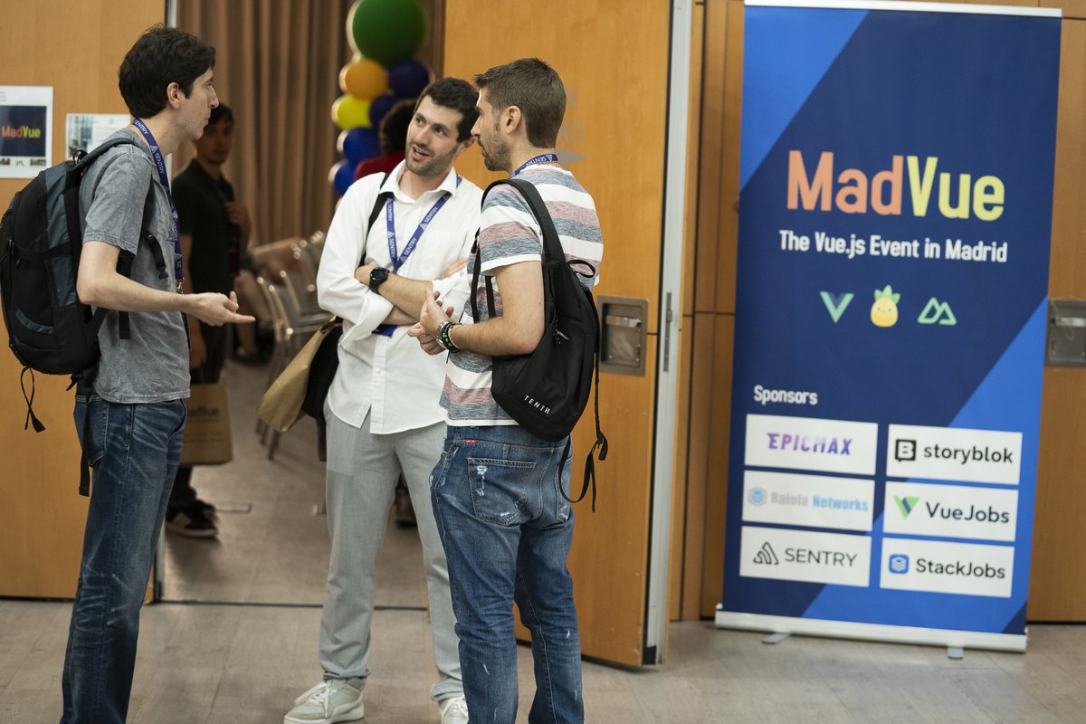 madvue_es's tweet image. One of the best parts of participating in @madvue_es or other events is connecting with the community 💚
Networking, sharing ideas, and meeting other developers 💻
What events are you planning to attend in 2026?
madvue.es
#Vuejs #madvue #developers