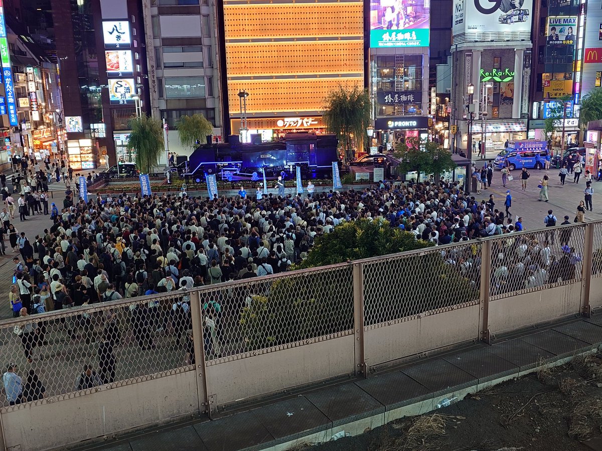 新橋SL前街宣ナウ