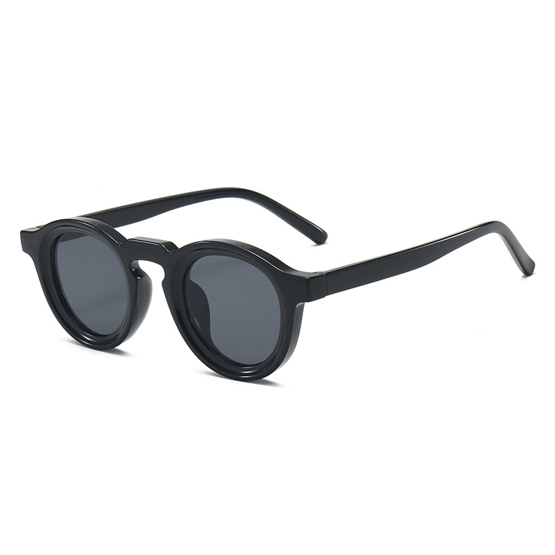 EproloApp's tweet image. Stylish. Comfortable. Protective. 😎
Find your perfect pair of sunglasses today. 
#sunglasses #fashion #uvprotection #dropshipping #eprolo