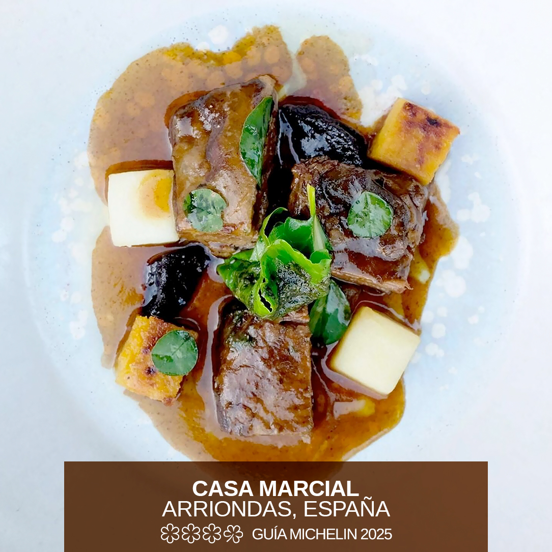 GuiaMichelin_ES's tweet photo. 👉 Descúbrelos aquí: https://t.co/06kJHT8Pcc

#GuíaMICHELIN #TresEstrellas #EstrellaVerde

@Azurmendi_Atxa, @chefdelmar, @_JesusSanchez, @nachomanzano, @EstherSalgar, @CanRocaCeller, @HermanosTorres https://t.co/yA5twiq9HC