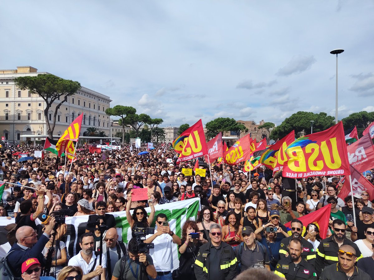 #blocchiamotutto 
Roma con la resistenza palestinese
#FreePalestine #scioperogenerale